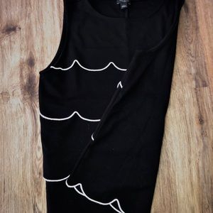 Ann Taylor (factory) sleeveless top